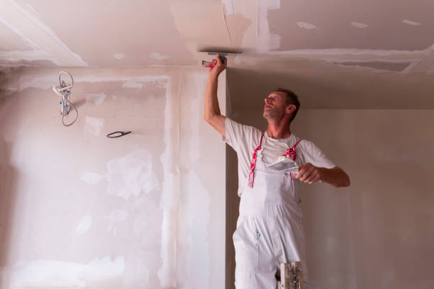 Wallpaper Removal and Painting in Toulon, IL